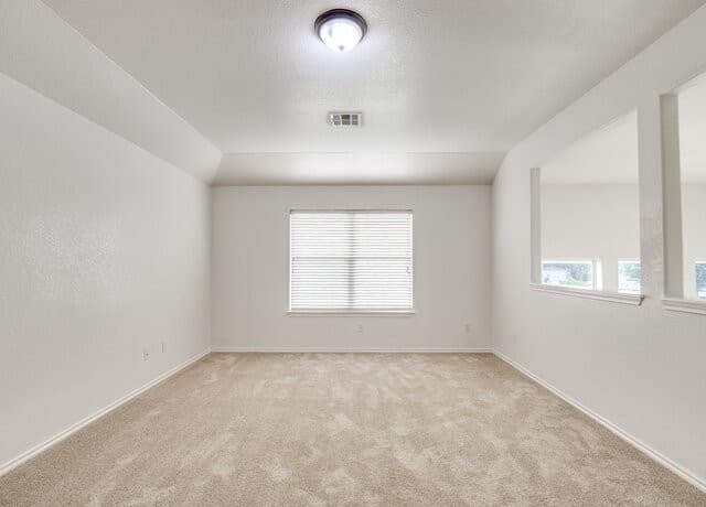 rental at 24822  Catalan Cliff in San Antonio, TX — photo 4