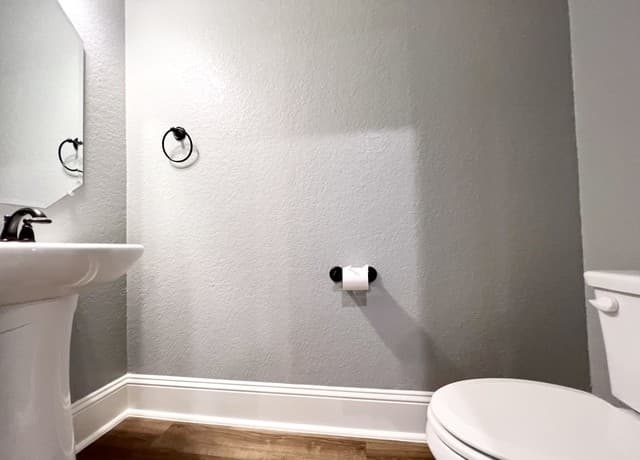 rental at 10331  Lynwood Br Unit 102 in San Antonio, TX — photo 5