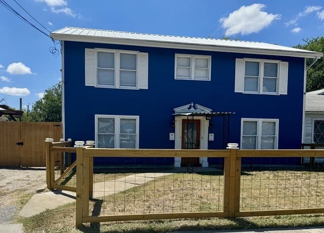 rental at 922  McIlvaine in San Antonio, TX — photo 1