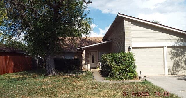 rental at 8311  Meadow Fire in San Antonio, TX — photo 1