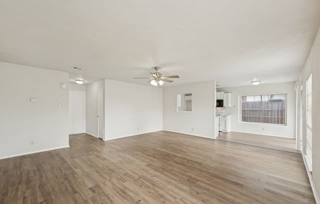 rental at 1014  Cloverbrook St in San Antonio, TX — photo 4