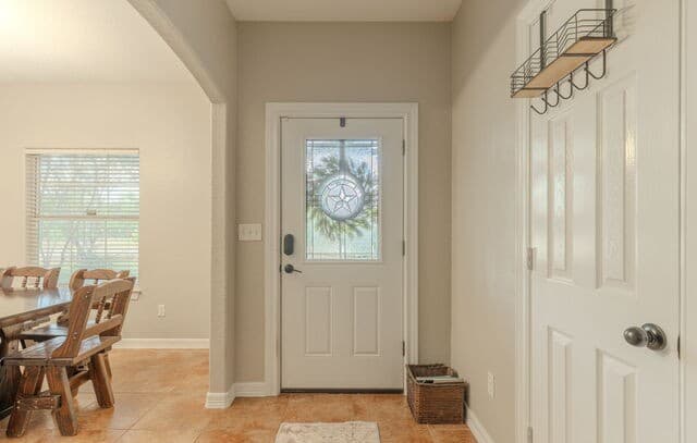rental at 14805  Adams St in Lytle, TX — photo 2