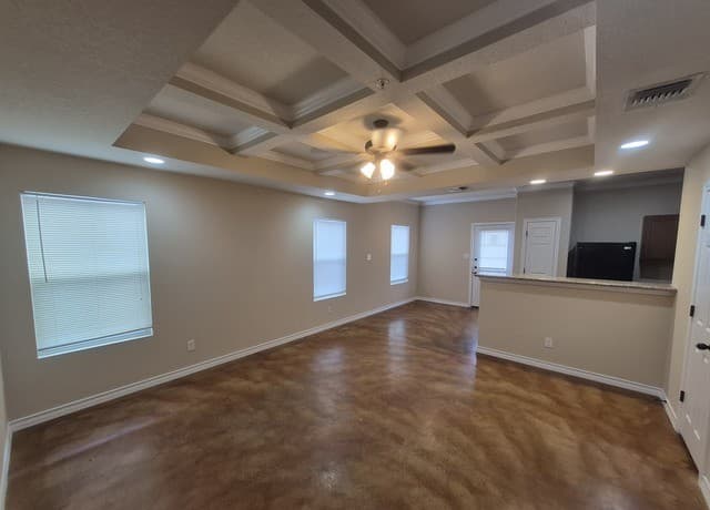 rental at 16825  Showdown Path Unit 4 in Selma, TX — photo 4