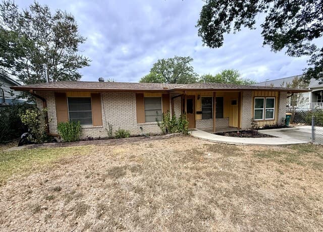rental at 124  Phil Wilson in Boerne, TX — photo 2