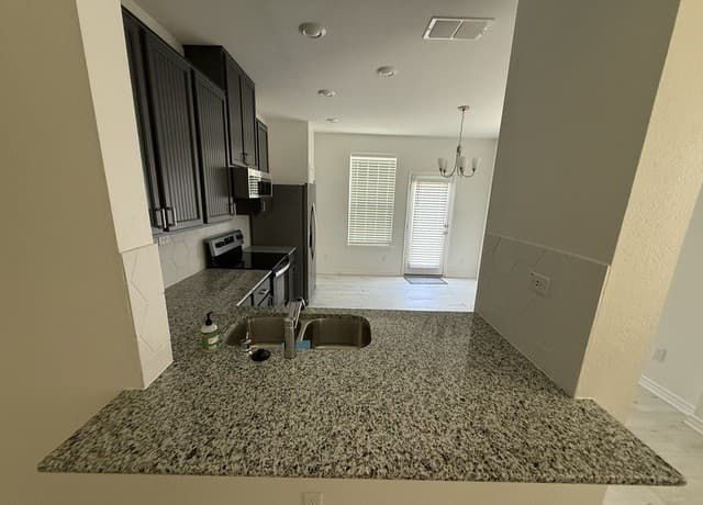 rental at 114  East Granite Shrs Dr. in Boerne, TX — photo 4