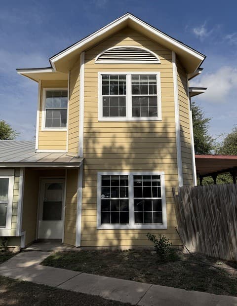 rental at 11719 Spring Ridge Dr in San Antonio TX