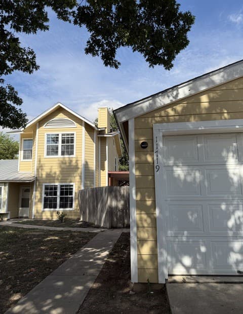 rental at 11719  Spring Ridge Dr in San Antonio, TX — photo 3