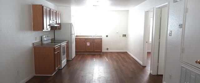 rental at 926  Drury Ln Unit 4 in San Antonio, TX — photo 1
