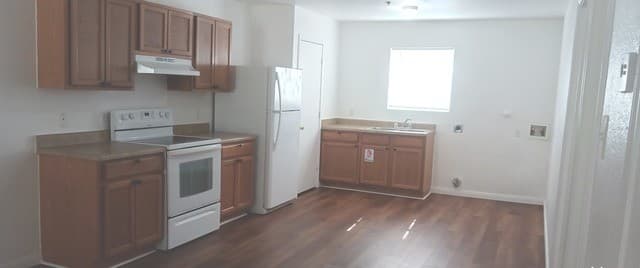 rental at 926  Drury Ln Unit 4 in San Antonio, TX — photo 2