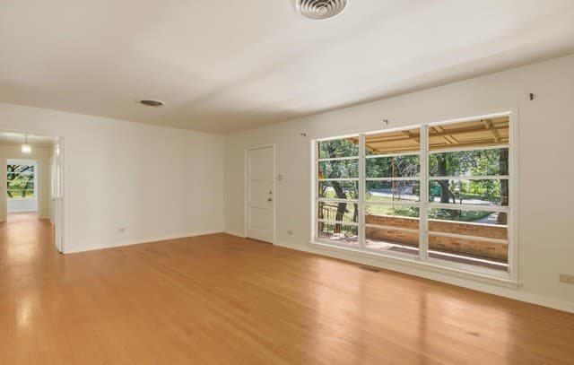 rental at 207  Canyon Dr in Alamo Heights, TX — photo 4