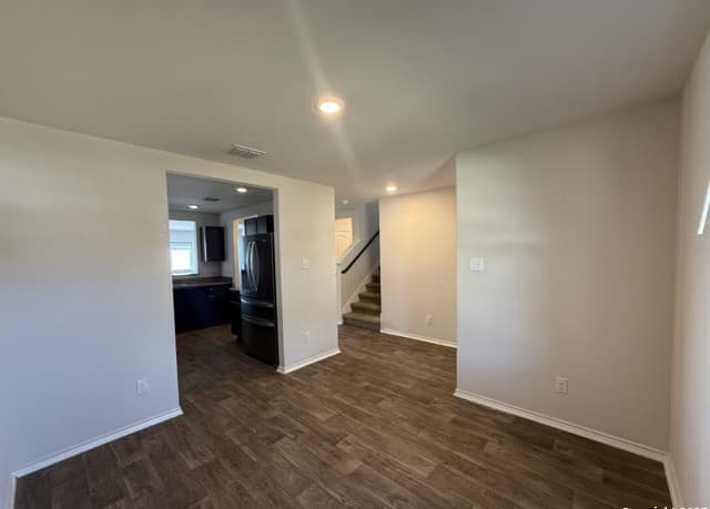 rental at 11418  Blackmore Leap in San Antonio, TX — photo 2