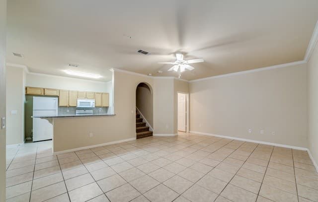 rental at 6160  Eckhert Unit APT 606 in San Antonio, TX — photo 3