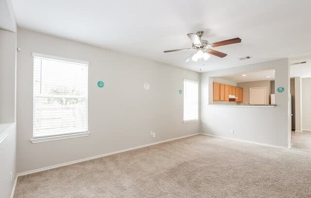 rental at 6738  Benke Farm in San Antonio, TX — photo 4