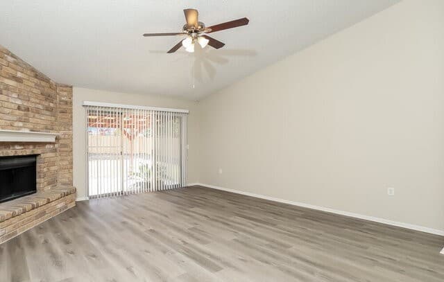 rental at 16118  Rocky Crk in San Antonio, TX — photo 4