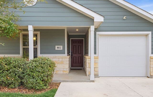 rental at 802  Hickory Trail in San Antonio, TX — photo 3