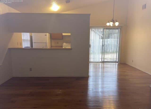 rental at 5000  Sommerdale in San Antonio, TX — photo 3