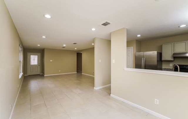 rental at 2322  Pue in San Antonio, TX — photo 4