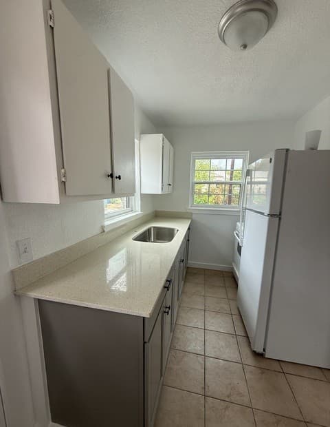 rental at 2007  Wilson Blvd Unit 4 in San Antonio, TX — photo 2