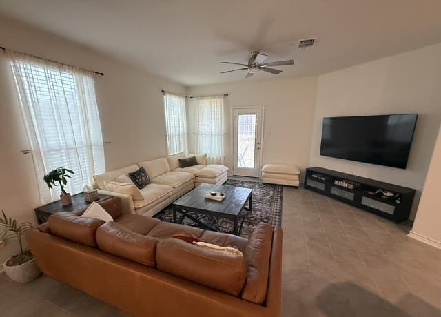 rental at 404  Sambar Bay Dr. in Boerne, TX — photo 3