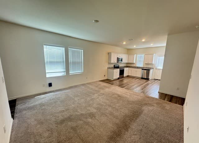 rental at 12918  Cygnus in San Antonio, TX — photo 3