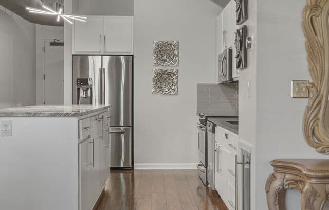 rental at 214 E Travis St Unit APT 205 in San Antonio, TX — photo 5