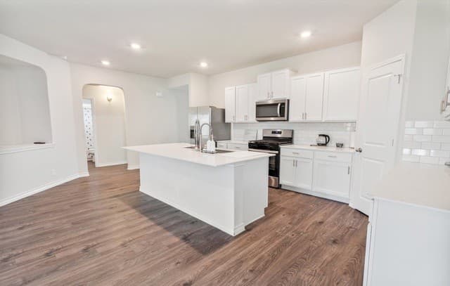 rental at 14729  Sabine Loop Rd in San Antonio, TX — photo 5