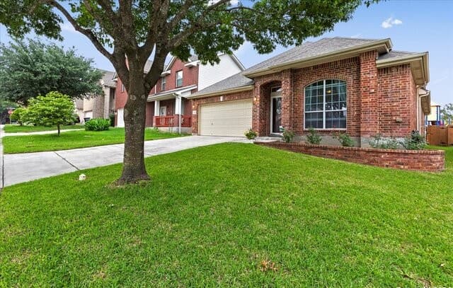 rental at 1301  Magellan in Windcrest, TX — photo 3