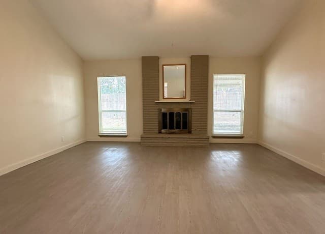 rental at 6731  Carters Bluff in San Antonio, TX — photo 3
