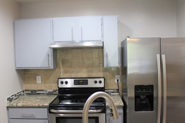 rental at 9226  Encino Vlg in San Antonio, TX — photo 4