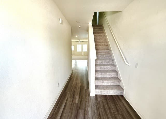 rental at 12823  Cygnus in San Antonio, TX — photo 2