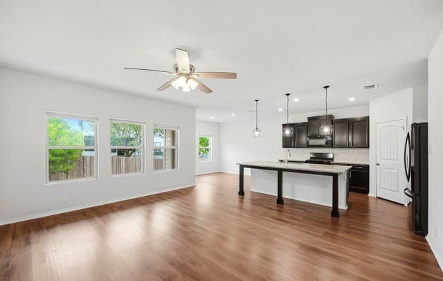 rental at 13010  Vista Hollow in San Antonio, TX — photo 3