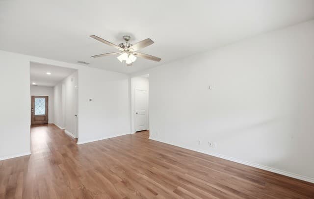 rental at 13010  Vista Hollow in San Antonio, TX — photo 5