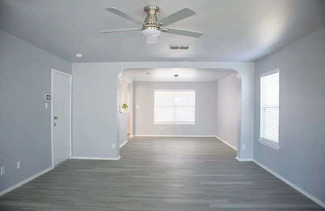 rental at 9135  Granite Woods in Universal City, TX — photo 3