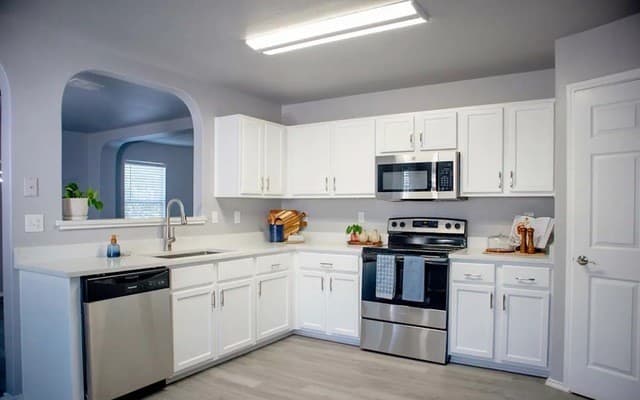 rental at 9135  Granite Woods in Universal City, TX — photo 5