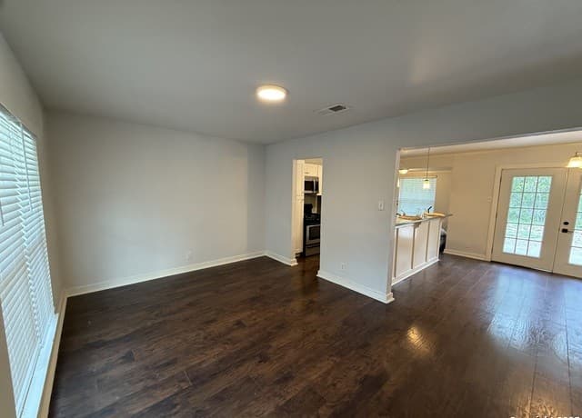 rental at 4301 Sun Vista Ln in San Antonio TX