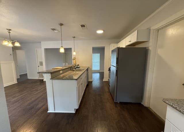 rental at 4301  Sun Vista Ln in San Antonio, TX — photo 4