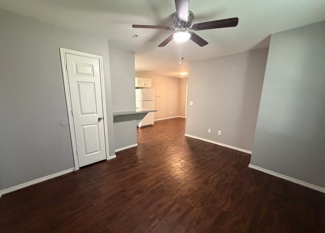 rental at 11106 Bel Air Unit 202 in San Antonio TX