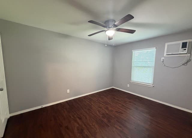rental at 11106  Bel Air Unit 202 in San Antonio, TX — photo 5