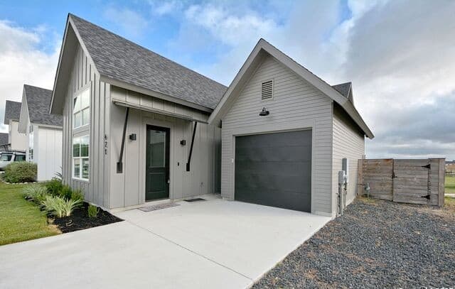 rental at 421  Constance Dr in New Braunfels, TX — photo 2