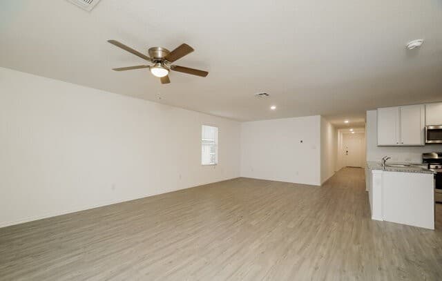 rental at 13910  Reservoir Dr in San Antonio, TX — photo 5