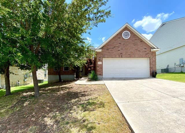 rental at 13904  Belgravia in Live Oak, TX — photo 1