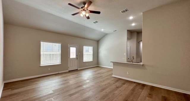 rental at 438  Emma Dr in New Braunfels, TX — photo 3