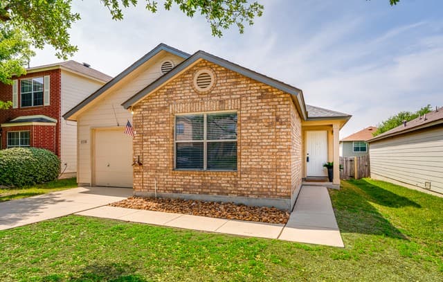 rental at 11138  Ranger Cavern in San Antonio, TX — photo 2