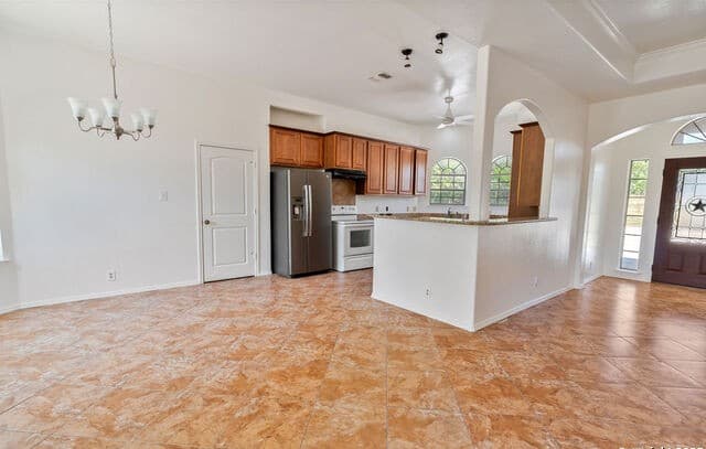 rental at 319  County Road 386 in San Antonio, TX — photo 4