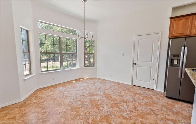 rental at 319  County Road 386 in San Antonio, TX — photo 5