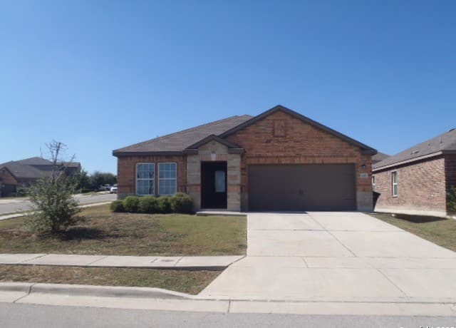rental at 203  Azalea Way in New Braunfels, TX — photo 2