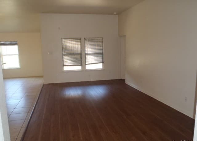 rental at 203  Azalea Way in New Braunfels, TX — photo 4