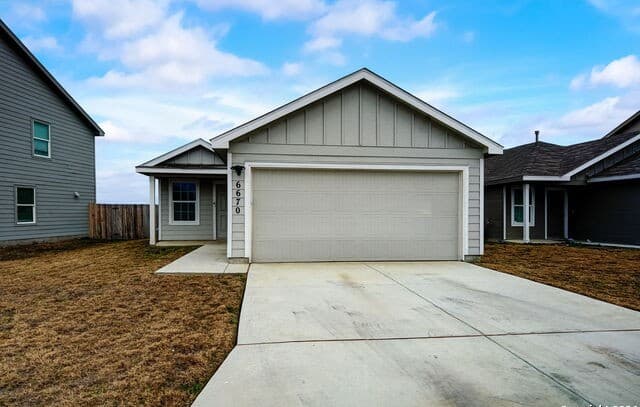 rental at 6670  Arid Way in San Antonio, TX — photo 2