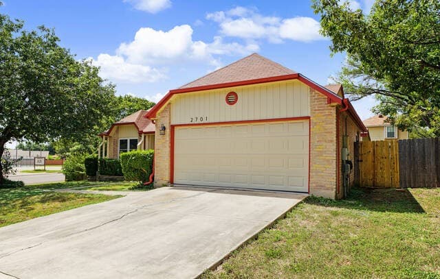 rental at 2701  Hillview Ln in Schertz, TX — photo 5
