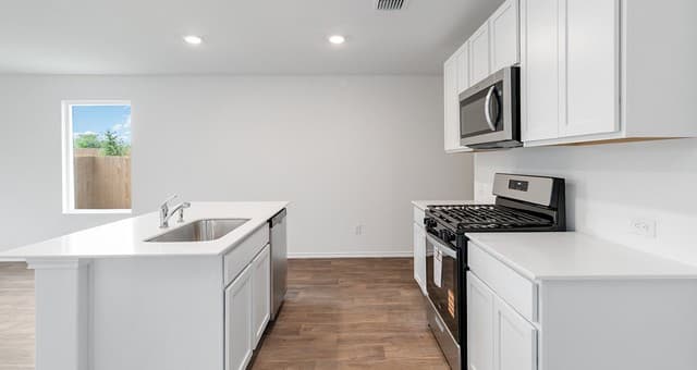 rental at 15406  Ruby Hummingbird in San Antonio, TX — photo 5